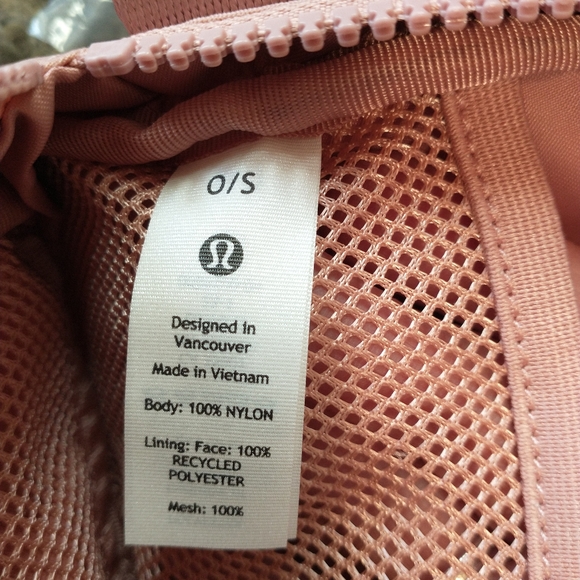 Lululemon nwt everywhere belt bag os pink - Picture 8 of 10